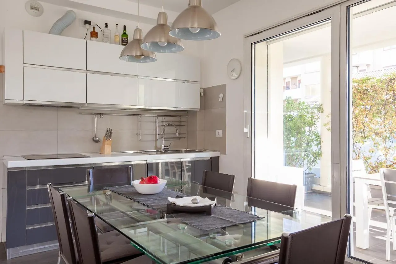 מילאנו Luxury Apartment With Terrace - Forze Armate
