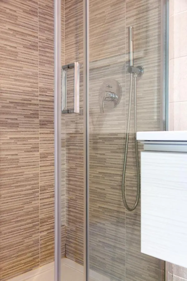 מילאנו Luxury Apartment With Terrace - Forze Armate